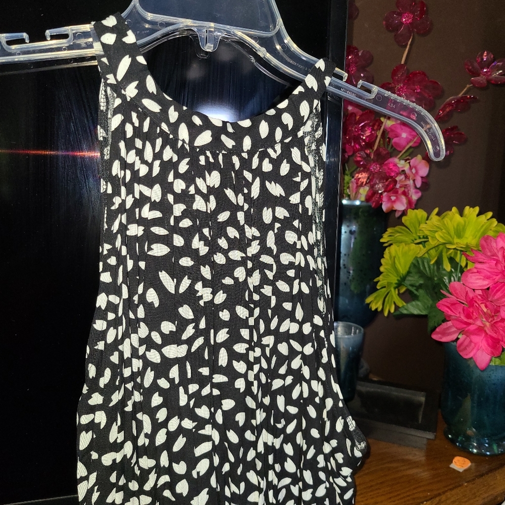 Dress - Picture 5 of 5